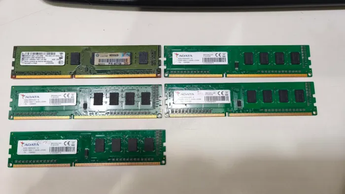 MEMÓRIAS RAM 1600MHZ ADATA 4GB