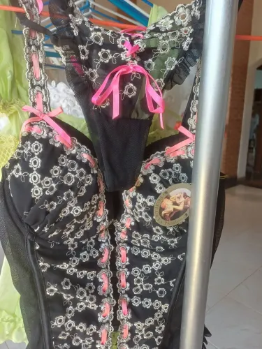Roupas e calçados 