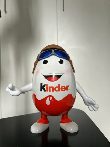 Boneco Kinder Ovo Gigante Aviador