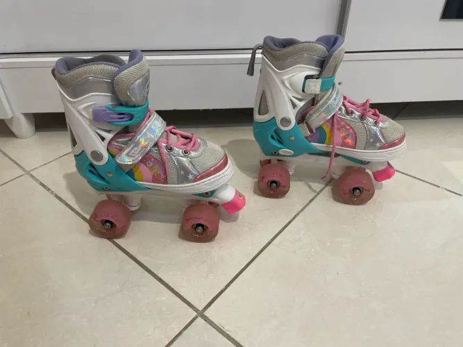 Patins 4 Rodas Arco Íris Com Luz De Led E Glitter Top
