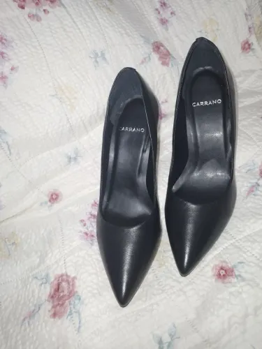 Scarpin preto Carrano