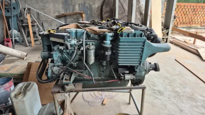 Volvo Penta - Kad 42, 230 hp