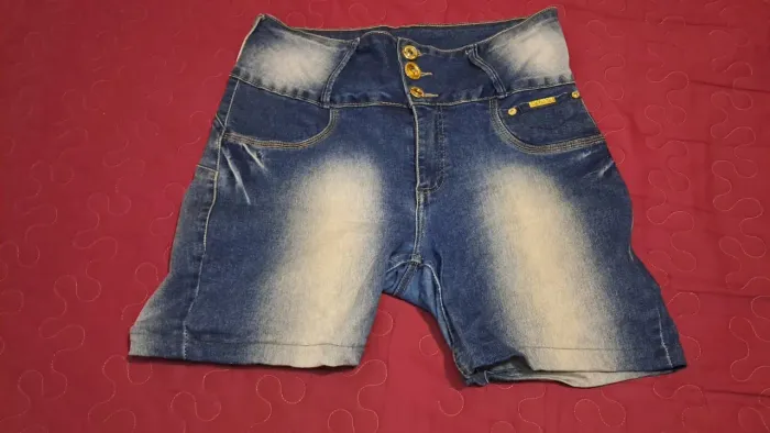 Shorts jeans seminovo