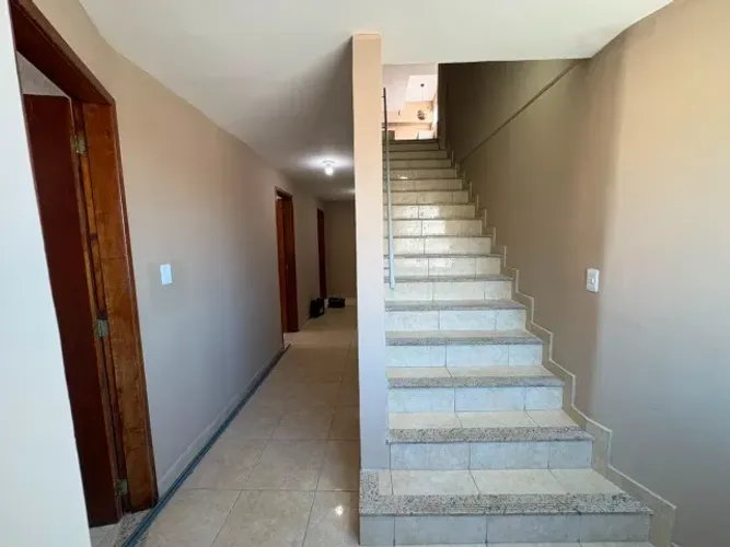 Kitnetes Fino Acabamento - Ótima localização na entrada de Cabo Frio