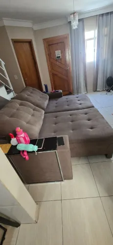 Sofá retrátil e reclinável