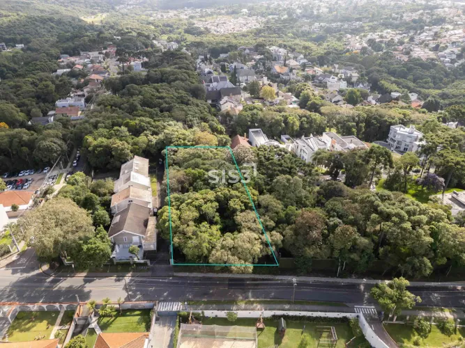 Terreno à Venda no Tingui | ZR2 | Em Frente ao Parque Tingui em Curitiba | SIS3 Imóveis
