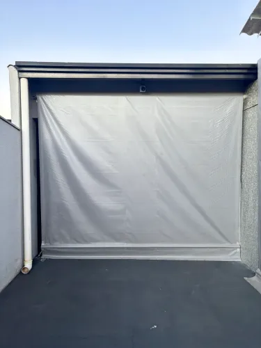 Toldo cortina cinza usado