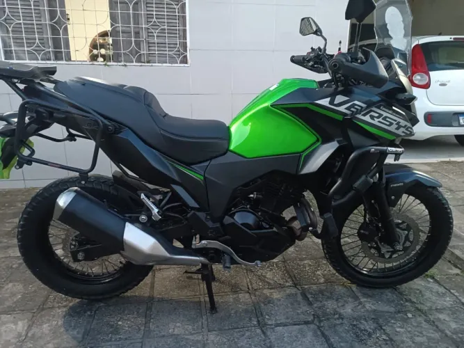 Versys 300 X