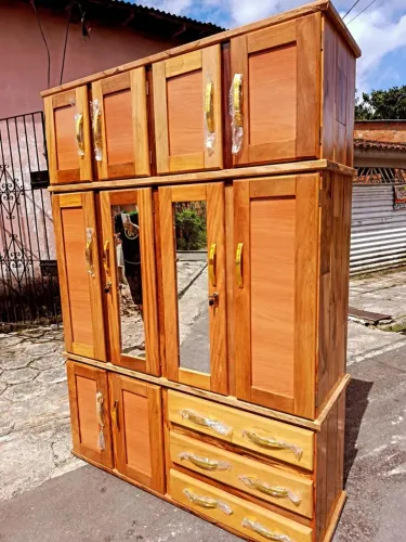 Guarda roupa de casal - modelo casal madeira maciça NOVO!