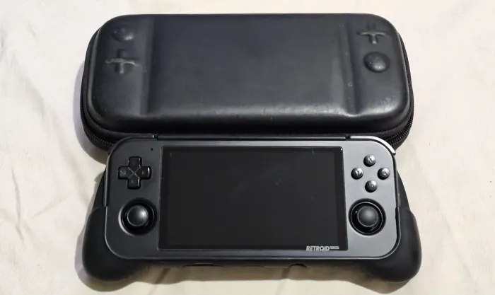 Retroid Pocket 3+ 