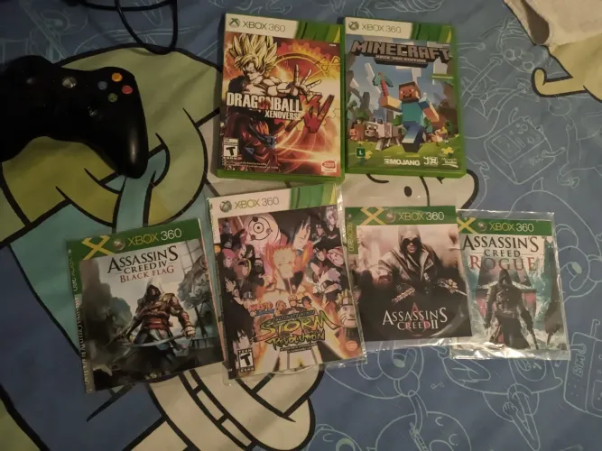 Vende-se 2 Jogos Originais Xbox 360 (acompanha 4 paralelos)