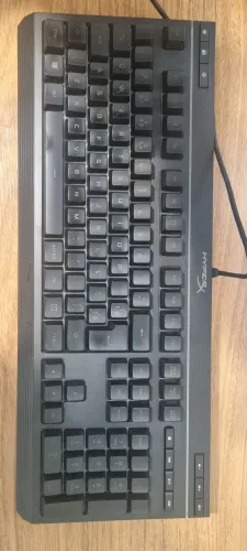 Teclado Gamer  Hyperx Alloy Core RGB Abnt 2