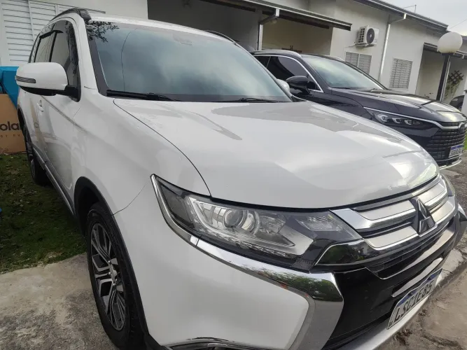 Mitsubishi Outlander 2.0 16V 160cv Aut. 2016