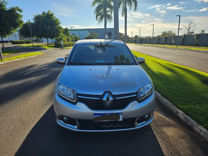 Renault Sandero Dyna. Easyr Hi-flex 1.6 8V 2016