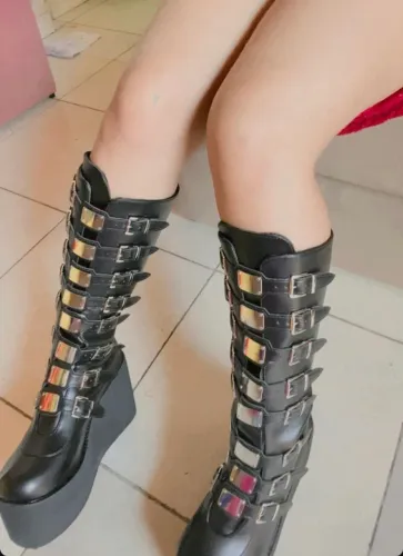 BOTA DEMONIA -ALTERNATIVA