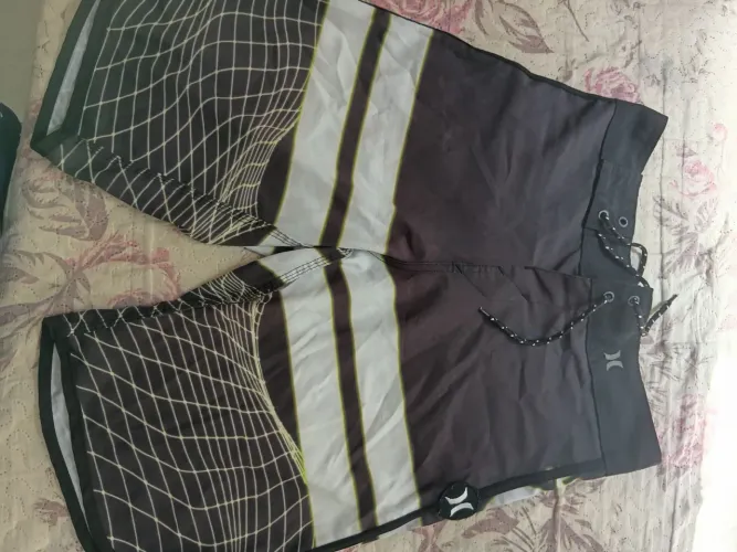 Duas bermudas originais tamanho 38