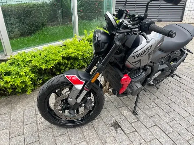 Triumph Trident 660 2024 - Estado de Nova | Único Dono