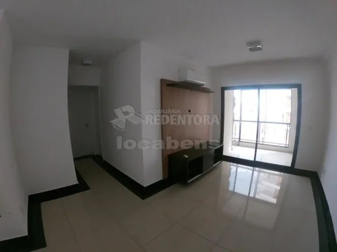 Apartamento de 02 dormitórios com armários embutidos no Green Plaza Residence