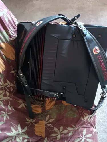 Acordeon Todeschini Artist 4 120B