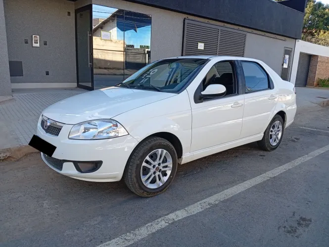 Fiat Siena EL 1.0 MPI Fire Flex 8V 4P 2015