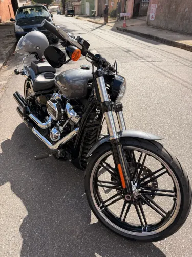 Harley-Davidson Softail Breakout 114