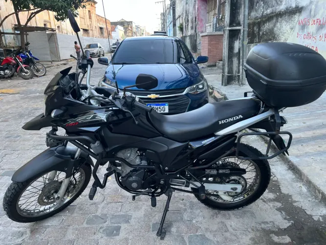 Honda XRE 190 - revisada pneus e freios novos 34k km