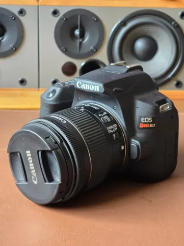 Canon SL3 (Rebel SL3) + Lente Kit - Excelente Estado!