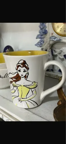 Caneca (xícara) princesa Bela (da Fera) Home Style