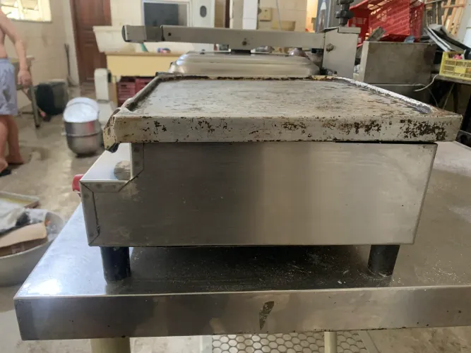 Chapa elétrica 220v