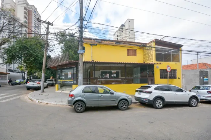 Casa comercial na Rua Nhu-Guaçu, 12 250 m²