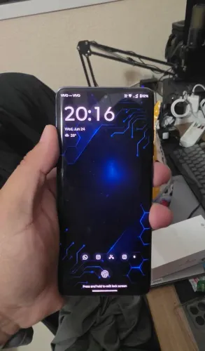 Motorola Edge 60 Fusion 5G 256GB - Estado de Novo + Caixa Completa