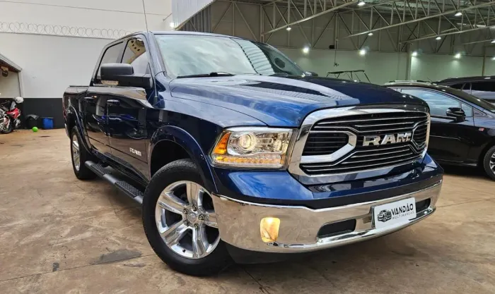 Ram Classic Laramie 5.7 V8 16V Gasolina 4X4 Aut. 2023