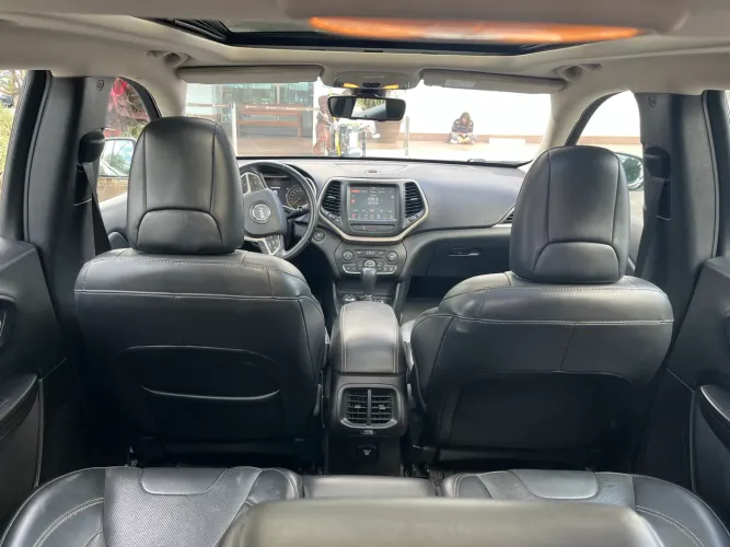 Jeep Cherokee Limited 3.2 4X4 V6 Aut. 2015