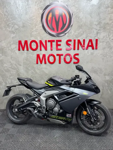 TRIUMPH DAYTONA 660 ABS 