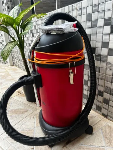 Aspirador de Pó Industrial Viper LSU125P - 220V (Novo na Caixa)