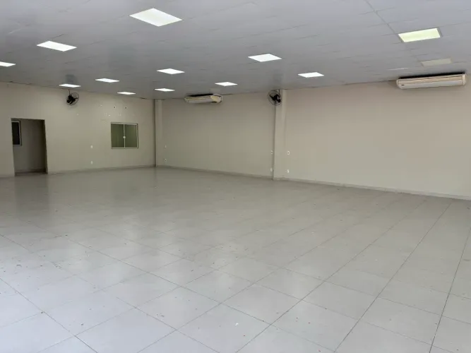 Alugo sobreloja (mensal) rua principal em Itaipuaçu - Maricá