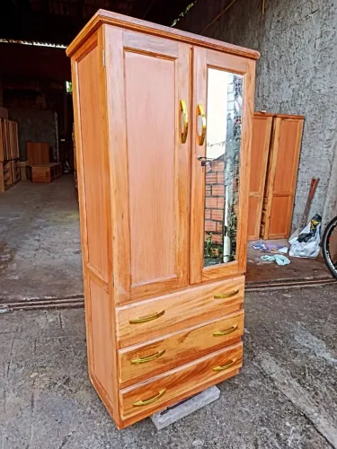 Guarda roupa de solteiro novo - madeira maciça 2 portas 3 Gavetas