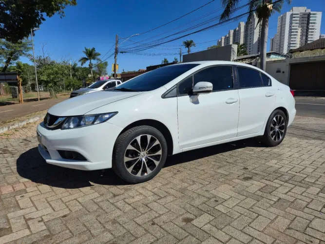Honda Civic Sedan LXR 2.0 Flexone 16V Aut. 4P 2016