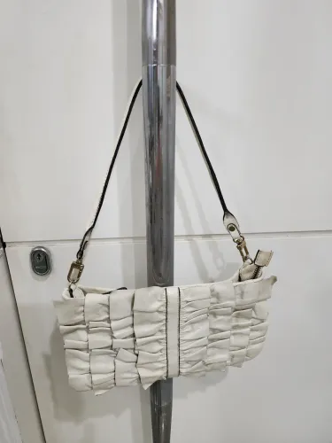 Bolsa de couro Arezzo Offi White