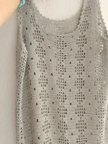 Blusas de crochê, cada 150,00