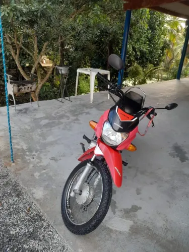 Moto bem conservada ano 2020