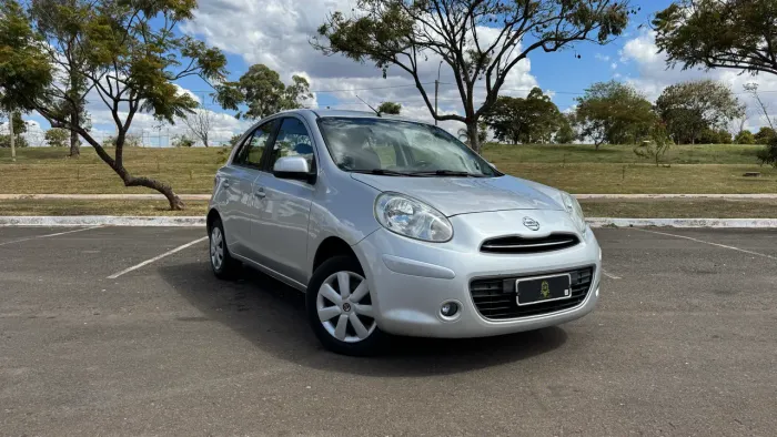Nissan March S 1.6 16V Flex Fuel 5P 2014