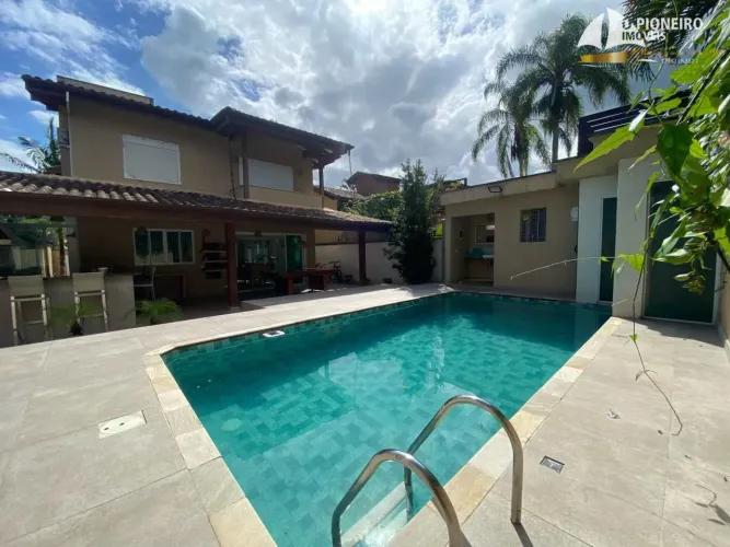 Casa para venda fora de condomínio em Barra do Una!