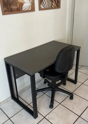 Mesa/Escrivaninha + Cadeira para Escritório ou Home Office | 2 Conjuntos Disponíveis