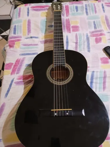 Vendo Violão Menphes
