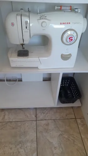 Máquina Singer Fashion 4205 pouquíssimo uso em excelente estado