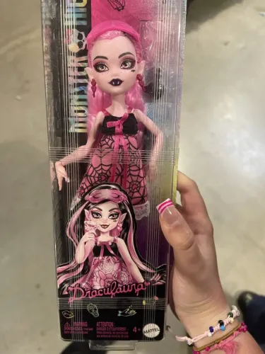 Boneca draculaura monster  high nova na caixa