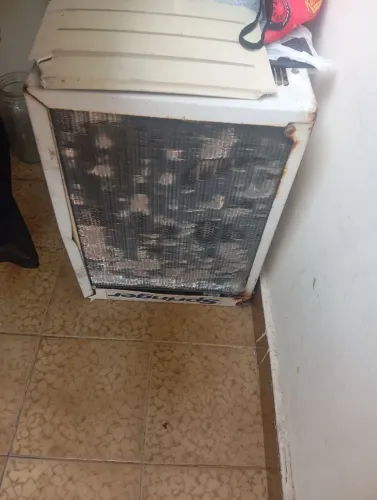 Ar condicionado para retirar peças ou conserto