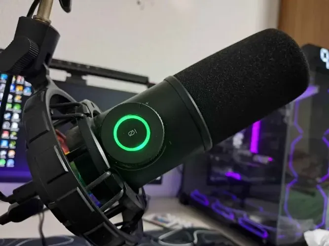 Microfone Fifine K658 USB-C Cardioide RGB Gamer + Braço suporte
