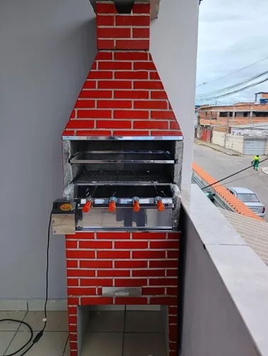 Churrasqueira com motor